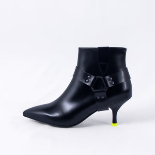 MOROBE ポリッシュレザーショートブーツ